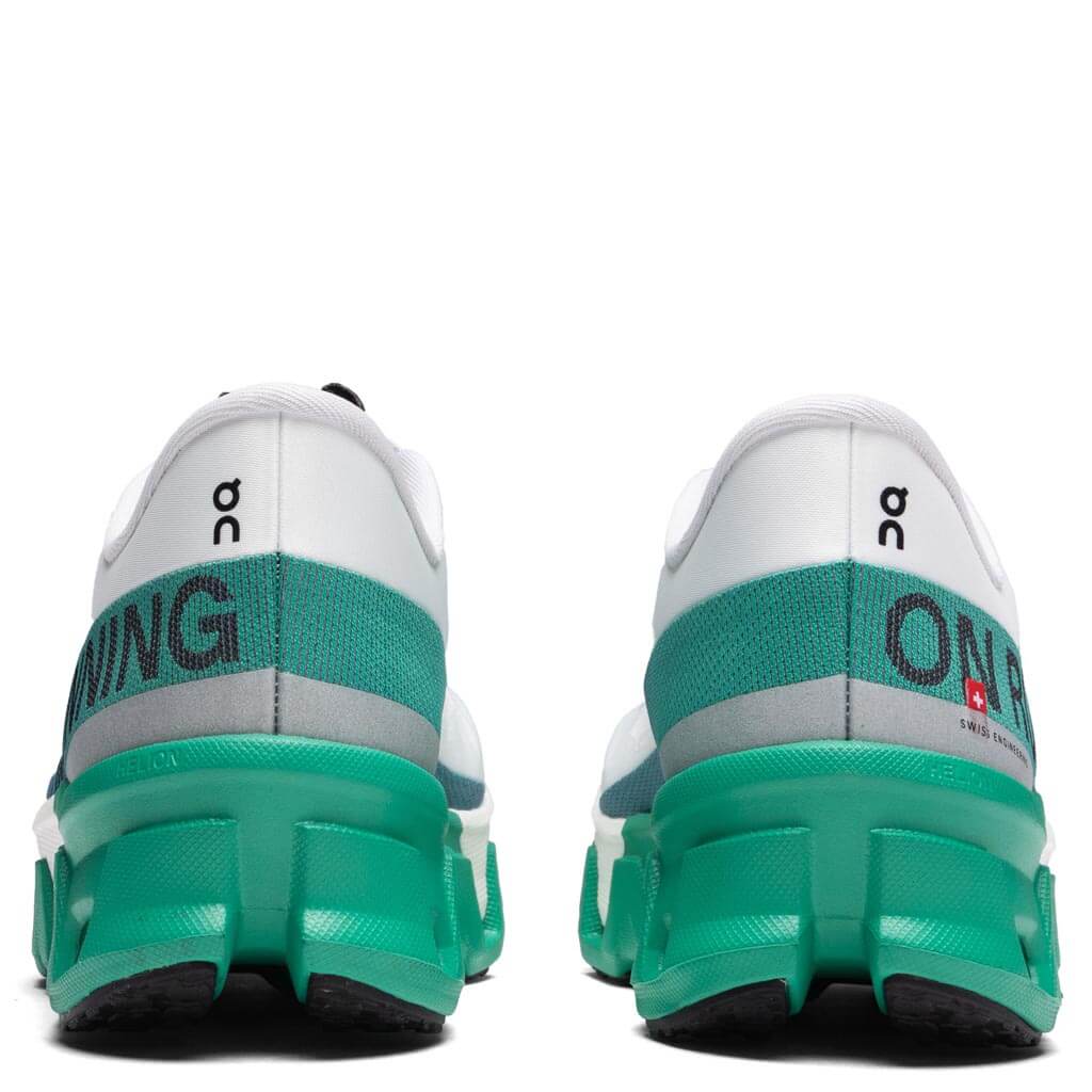 Women's On Running Shoes Cloudmonster Hyper
